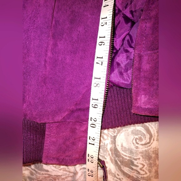 Vintage Purple Suede Quilted Bomber by Arizona Jean Co. - Picture 6 of 11